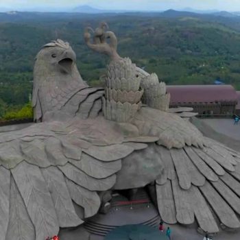 Jatayu Earth’s Center – A Symbol for Women’s Honour and Safety